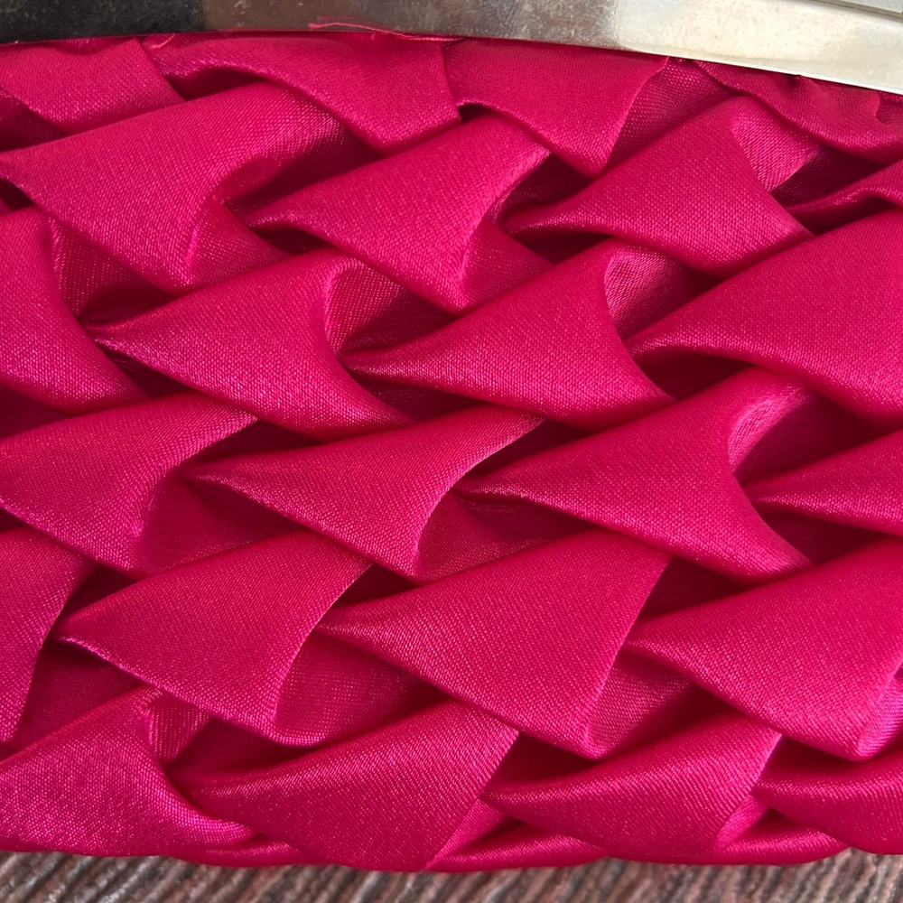 Elegant Pink Clutch Bag - Picture 3 of 10
